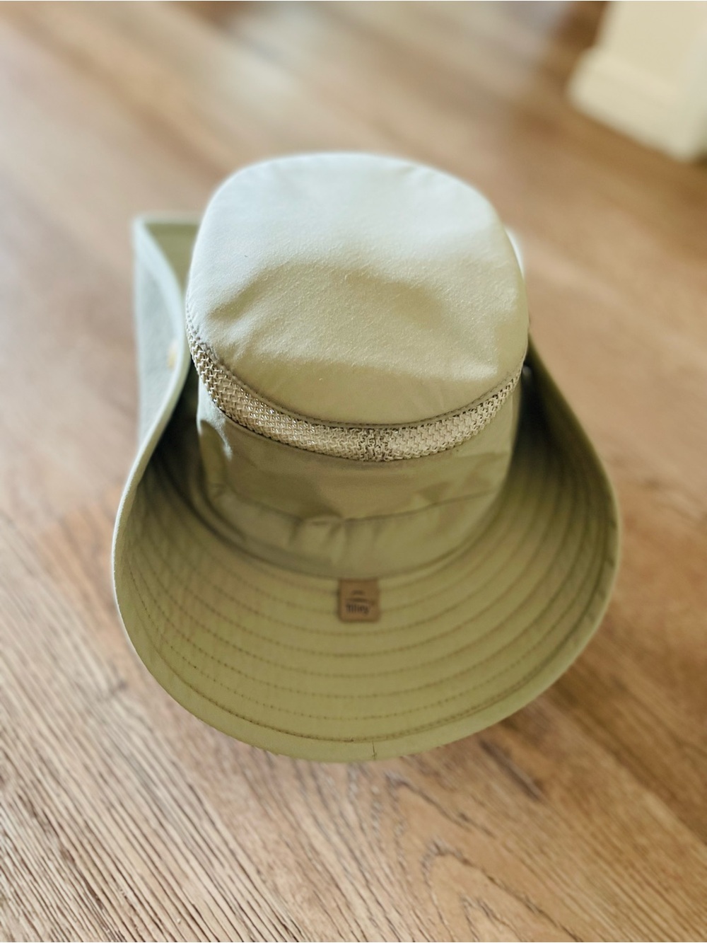 Tilley Endurables Airflo Sun Hat UPF 50+ Khaki Made in Canada unisex